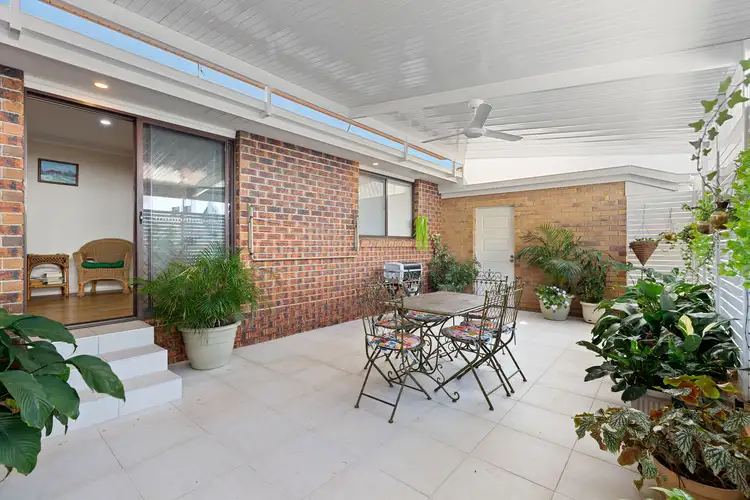1/19 Victor Street, Birkdale QLD 4159