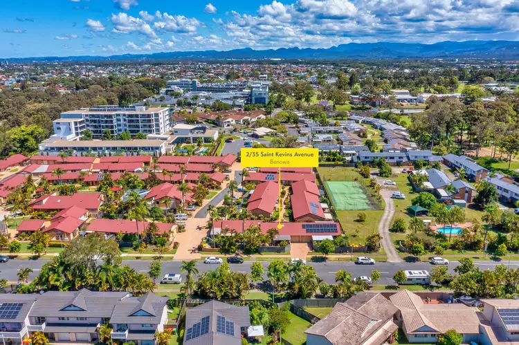2/35 St Kevins Avenue, Benowa QLD 4217