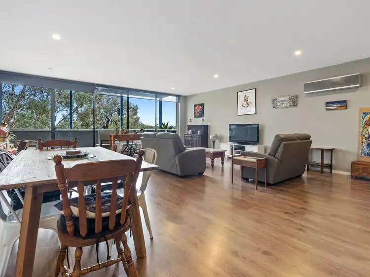 Main view of Homely unit listing, 3/10 South Maddingley Road, Maddingley VIC 3340