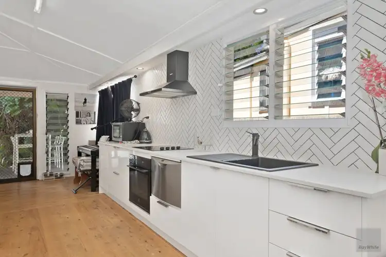 Sixth view of Homely house listing, 17 Matthew Flinders Drive, Cooee Bay QLD 4703
