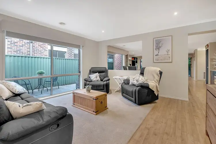 Seventh view of Homely house listing, 8 Penola Place, Craigieburn VIC 3064
