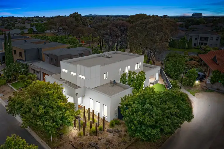 12 Little John Court, Werribee VIC 3030