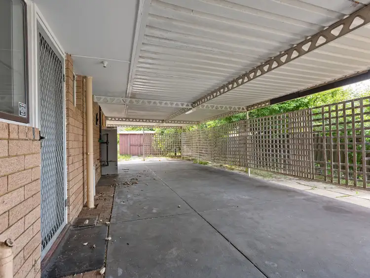 Fourth view of Homely house listing, 3 Kari Court, Camillo WA 6111