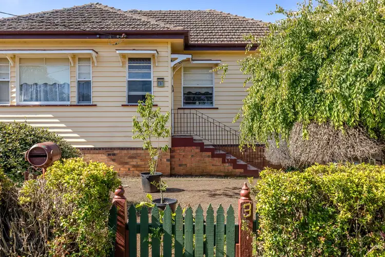 3 Betty Street, Newtown QLD 4350