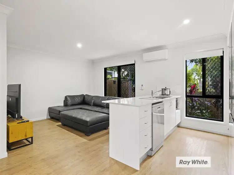 Fifth view of Homely townhouse listing, 2/8 Kokuso Place, Doolandella QLD 4077