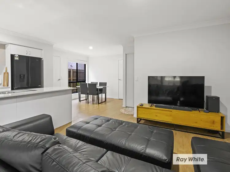 Sixth view of Homely townhouse listing, 2/8 Kokuso Place, Doolandella QLD 4077