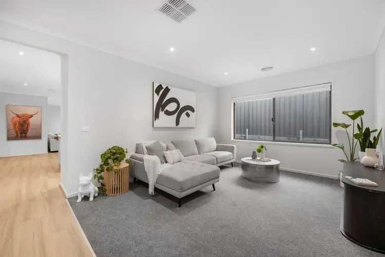 Second view of Homely house listing, 5 Corvara Way, Pakenham VIC 3810