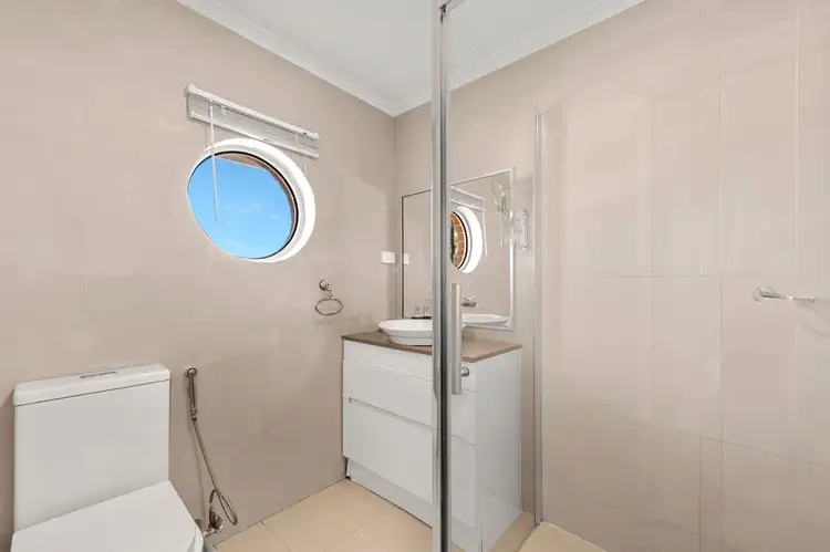 Sixth view of Homely house listing, 137 Gleneagles Drive, Endeavour Hills VIC 3802