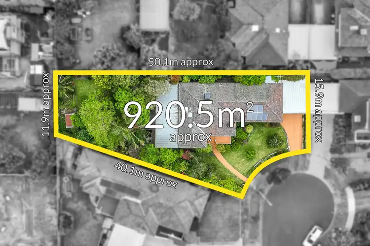 Second view of Homely house listing, 4 Royal Court, Mount Waverley VIC 3149