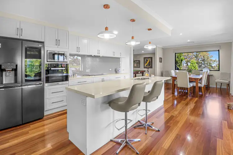 Sixth view of Homely house listing, 17 Oaksford Drive, Mansfield VIC 3722