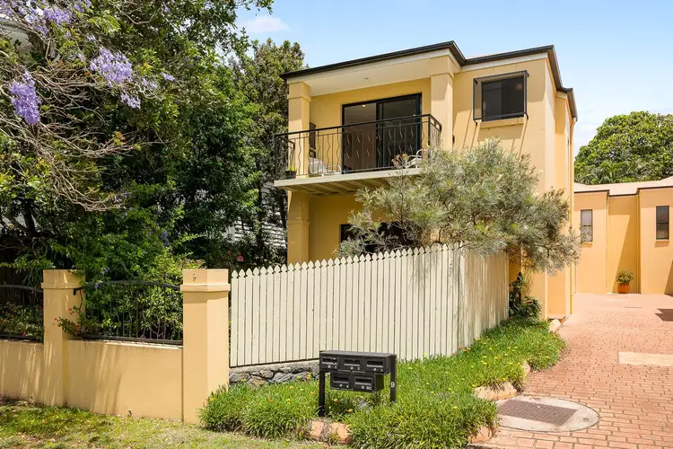 2/9 Khartoum Street, Gordon Park QLD 4031