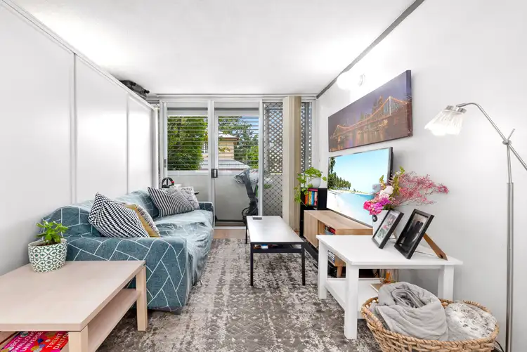 Fifth view of Homely apartment listing, 2/23 Quinton Street, Kangaroo Point QLD 4169