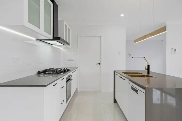 Fourth view of Homely house listing, 27 Botanical Circuit, Pallara QLD 4110