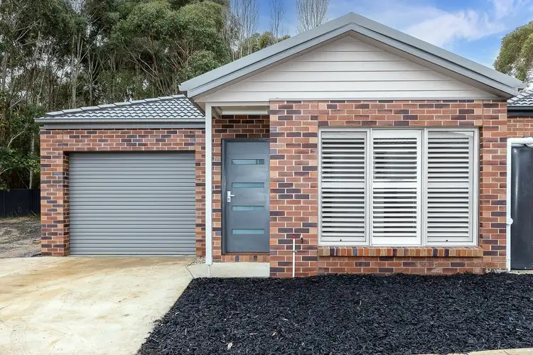 Main view of Homely townhouse listing, 19/10 Bells Lane, Brown Hill VIC 3350