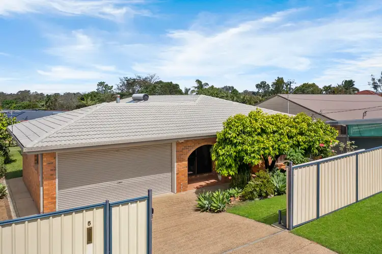 5 Pavon Street, Regents Park QLD 4118