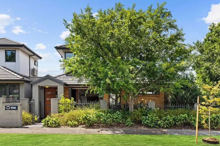 2/13 Stayner Grove, Moorabbin VIC 3189