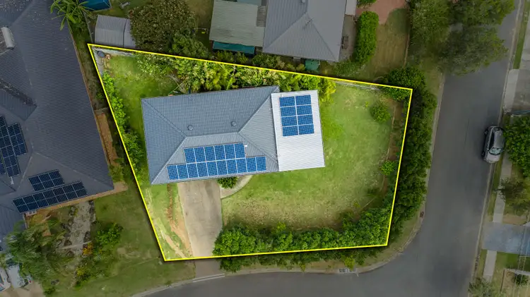 Second view of Homely house listing, 2 Valence Court, Petrie QLD 4502