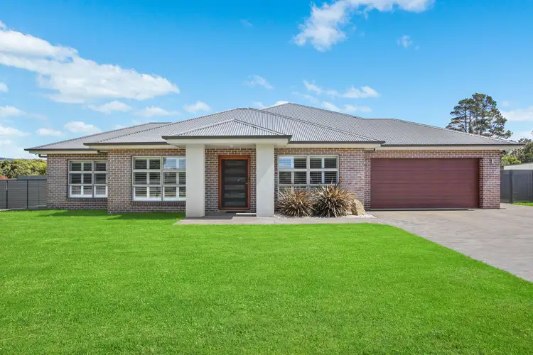 8 Cardigan Street, Renwick NSW 2575