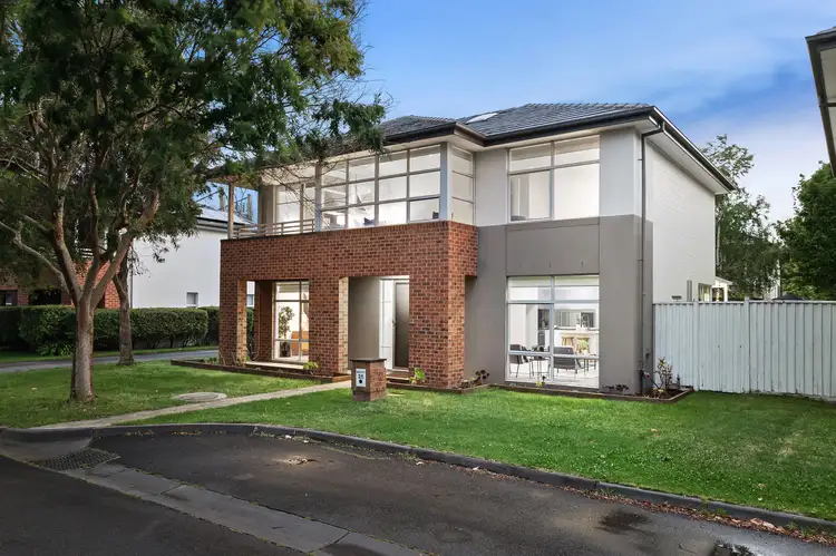 25 Lansdowne Circuit, Mulgrave VIC 3170