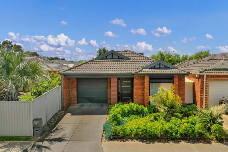 3 Wyperfeld Circuit, Caroline Springs VIC 3023
