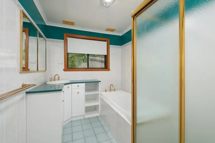 Seventh view of Homely house listing, 17 Malumba Crescent, Kooringal NSW 2650