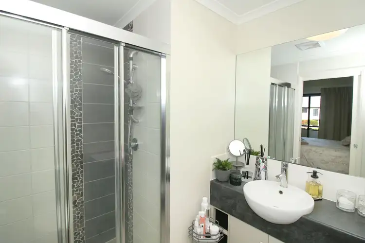 Sixth view of Homely unit listing, 18/111-127 Bowen Road, Rosslea QLD 4812