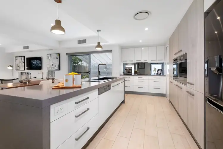 Fifth view of Homely house listing, 186 Cliveden Avenue, Corinda QLD 4075