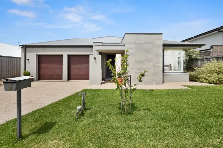 5 Radiata Place, Inverloch VIC 3996