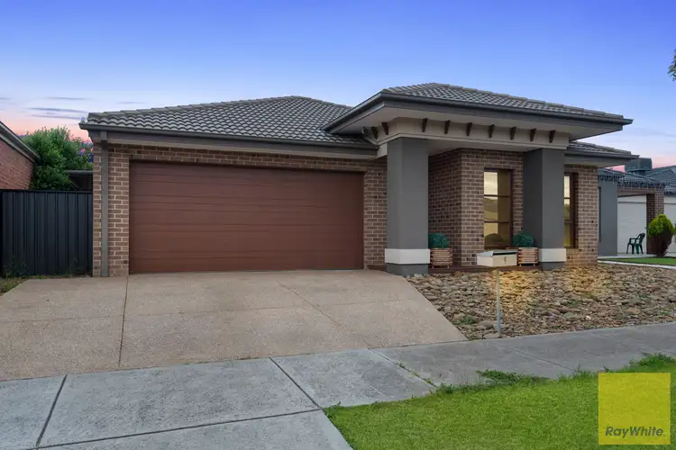 Second view of Homely house listing, 9 Faraday Court, Truganina VIC 3029