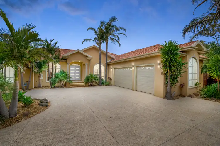 13 Peppertree Avenue, Narre Warren South VIC 3805