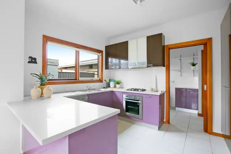 Fifth view of Homely townhouse listing, 2/9 Glasgow Avenue, Reservoir VIC 3073