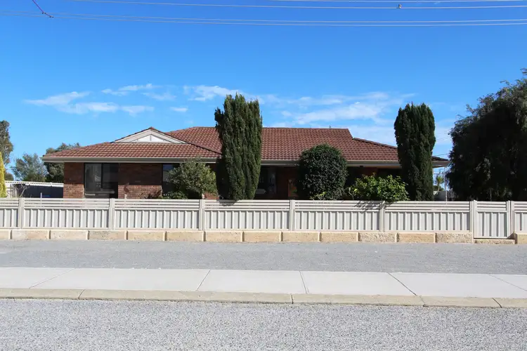 15 Aquilla Street, Jurien Bay WA 6516