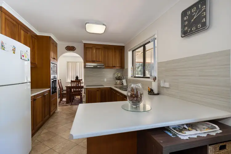 Fifth view of Homely house listing, 8 Ian Avenue, Kawungan QLD 4655