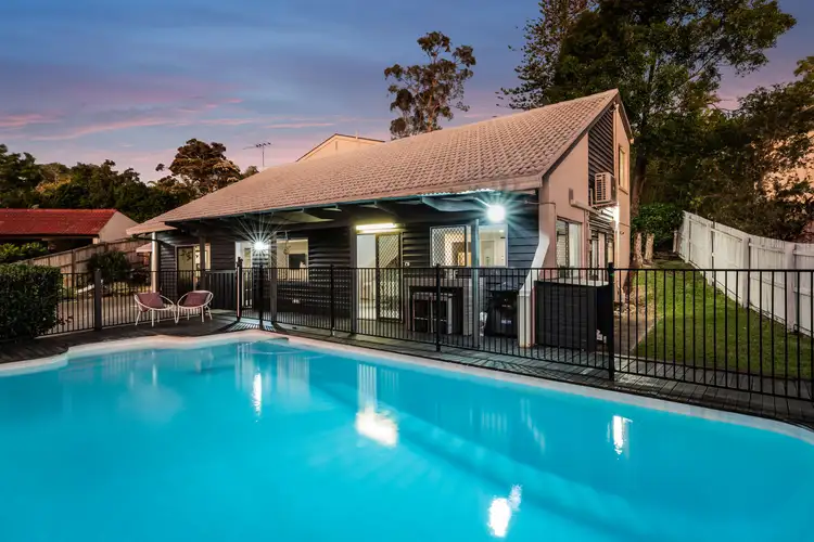 19 Brindabella Street, Chapel Hill QLD 4069