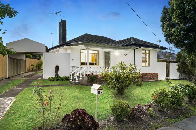 182 Power Avenue, Chadstone VIC 3148