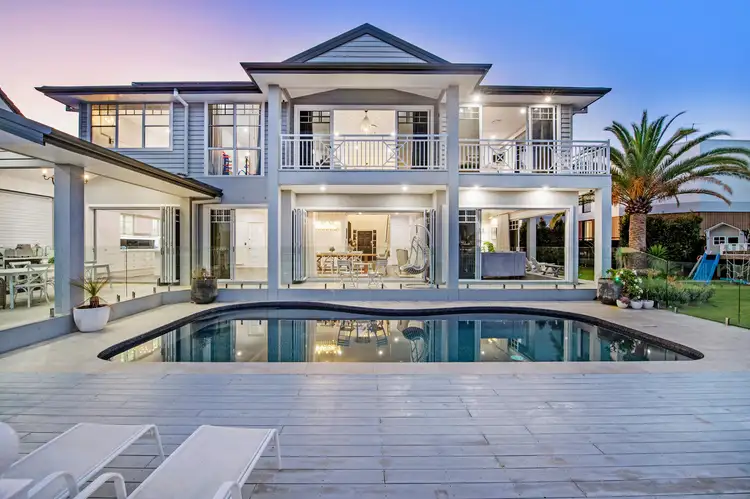 18 Yunga Court, Broadbeach Waters QLD 4218