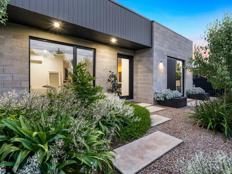 18 Olivers Road, Benalla VIC 3672