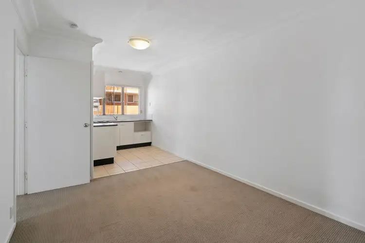 Sixth view of Homely unit listing, 7/30 Villa Street, Annerley QLD 4103