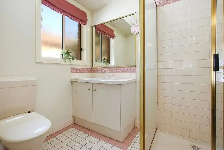 Fifth view of Homely house listing, 18 Nightingale Avenue, West Wodonga VIC 3690