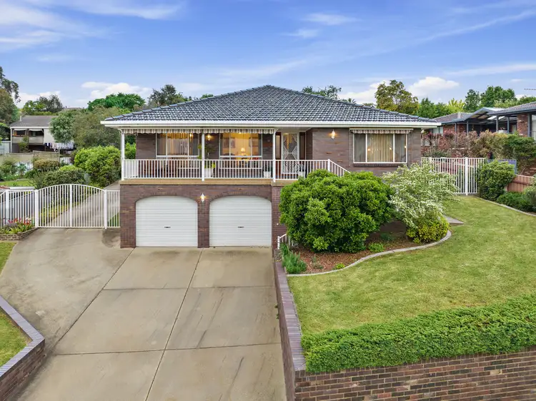 19 Amsterdam Crescent, Tolland NSW 2650