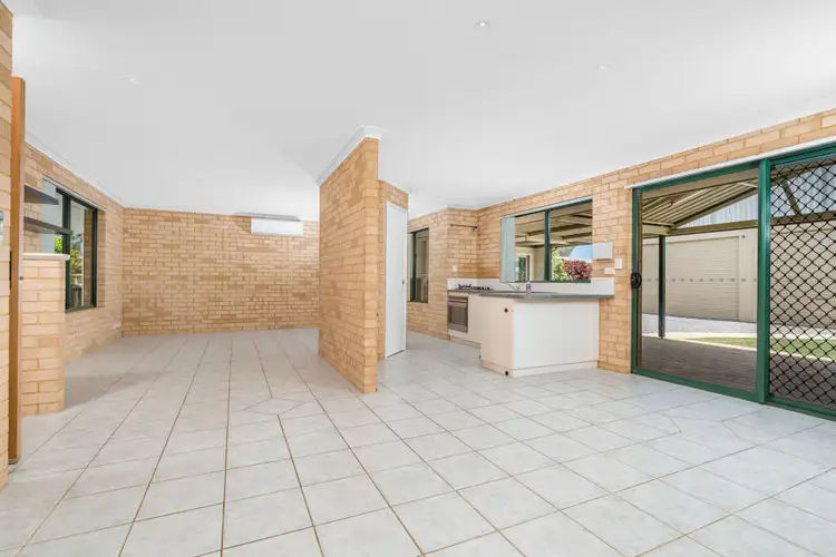 Second view of Homely house listing, 10 Mugana Crescent, Waggrakine WA 6530