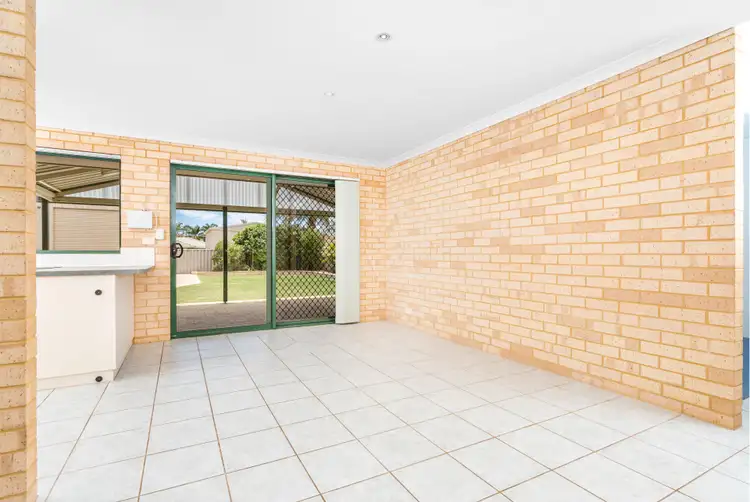 Fifth view of Homely house listing, 10 Mugana Crescent, Waggrakine WA 6530