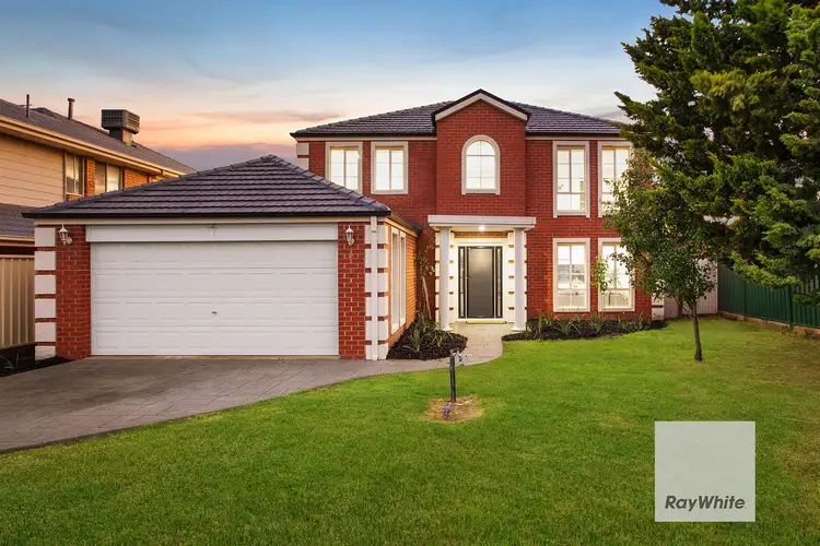 27 Tussock Crescent, Sydenham VIC 3037