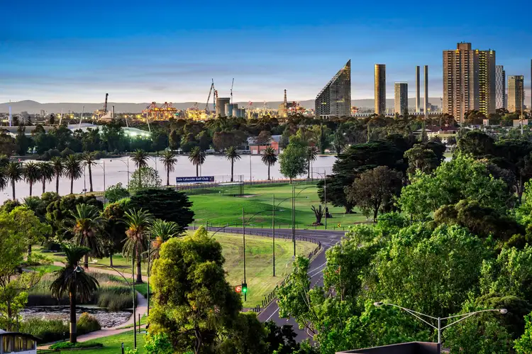 802/70 Queens Road, Melbourne VIC 3004