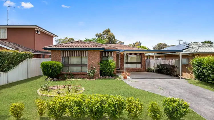 61 Hamlet Crescent, Rosemeadow NSW 2560