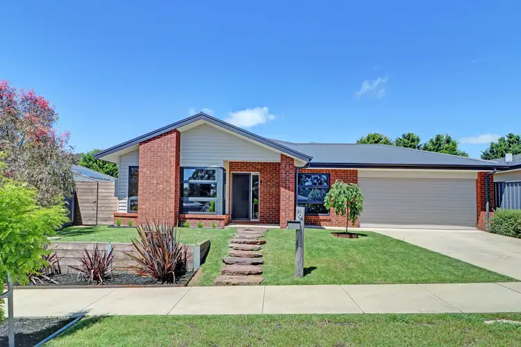 9 Peak Court, Mansfield VIC 3722