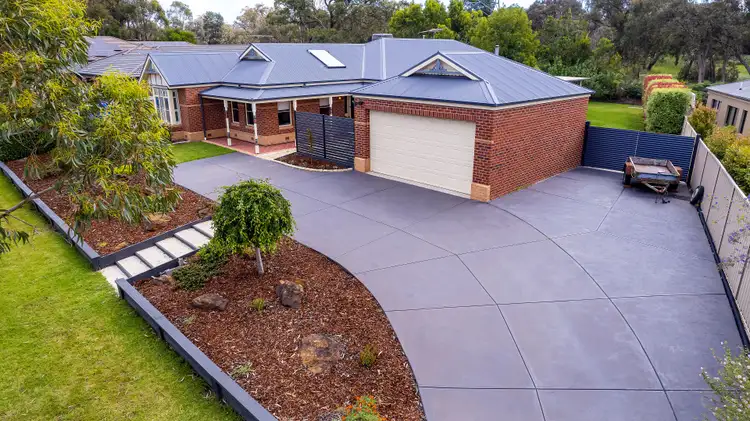 Second view of Homely house listing, 20 Bronzewing Court, Langwarrin VIC 3910