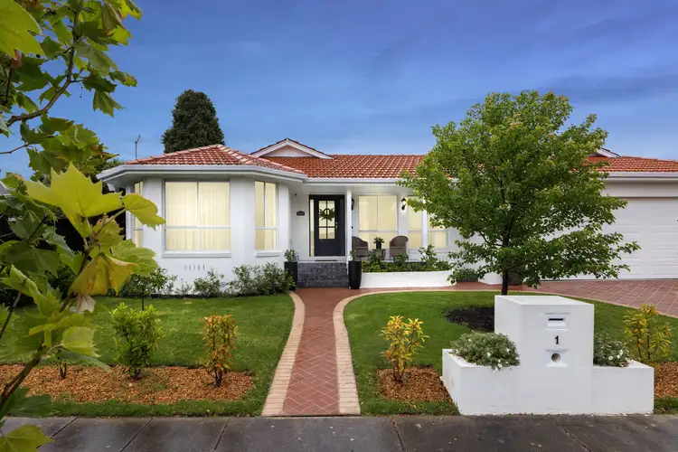 1 Clifton Road
