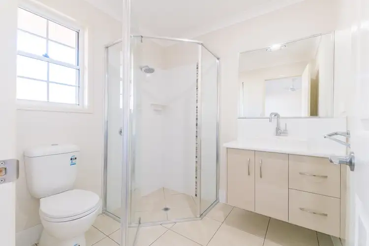 Fifth view of Homely house listing, 2/7 Trafalgar Court, Southside QLD 4570