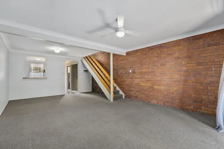 Second view of Homely townhouse listing, 4/94-96 Ferry Road, Thorneside QLD 4158